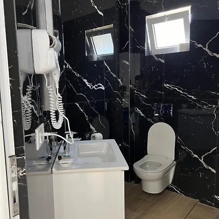Real Hotel Sarande