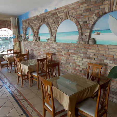 Real 3* Sarandë