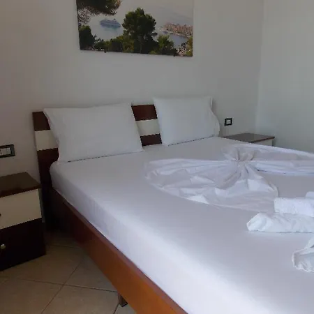 Real 3* Saranda